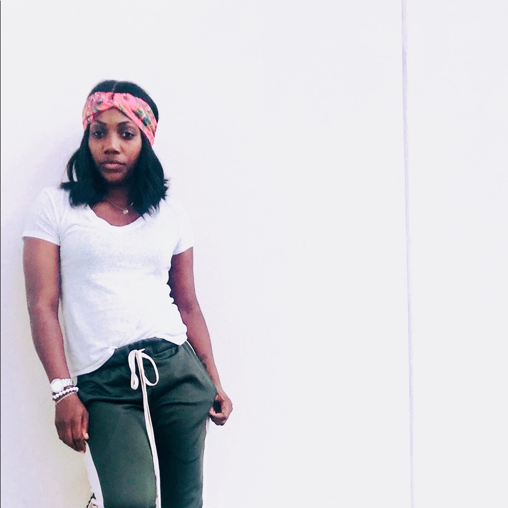 Meet your Posher, Regina